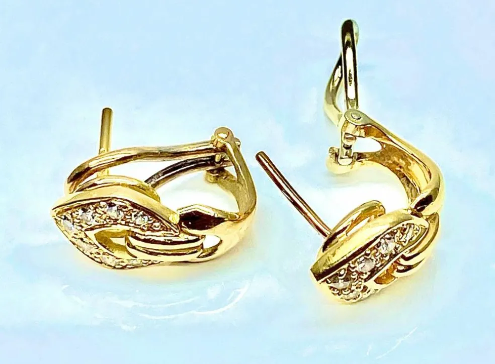 Boucles d’oreilles or jaune diamants