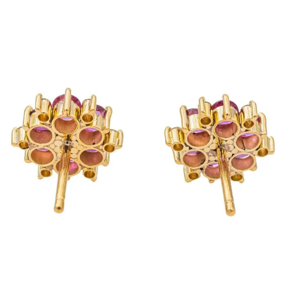 Boucles d'oreilles or jaune, diamants, rubis
