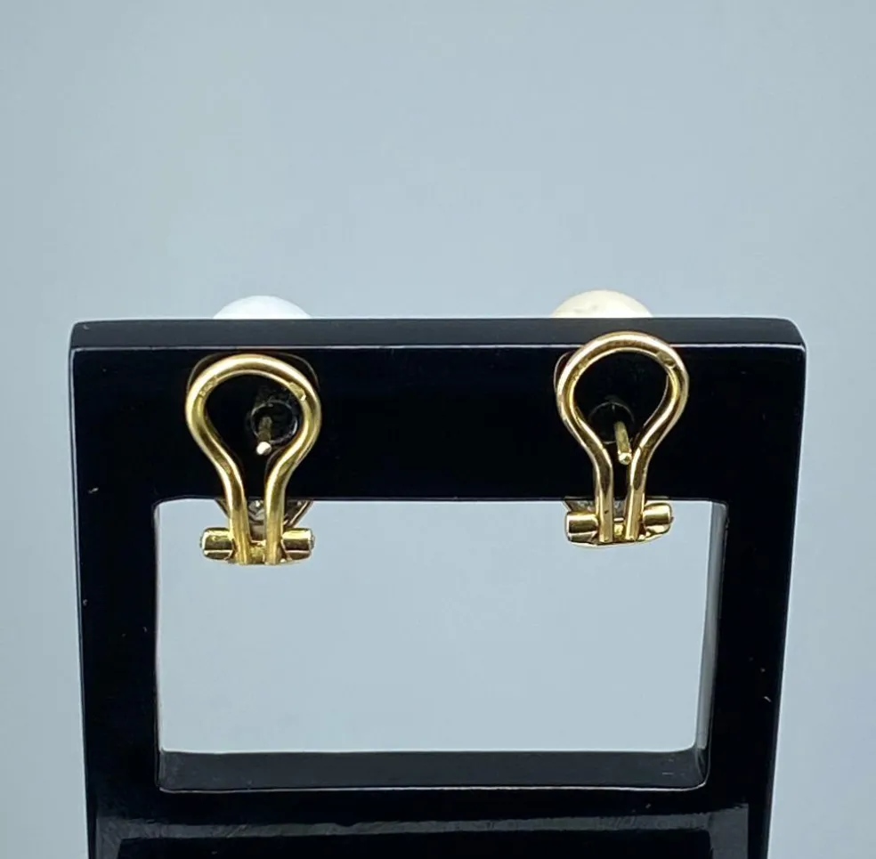 Boucles d’oreilles or jaune, perles de culture, diamants