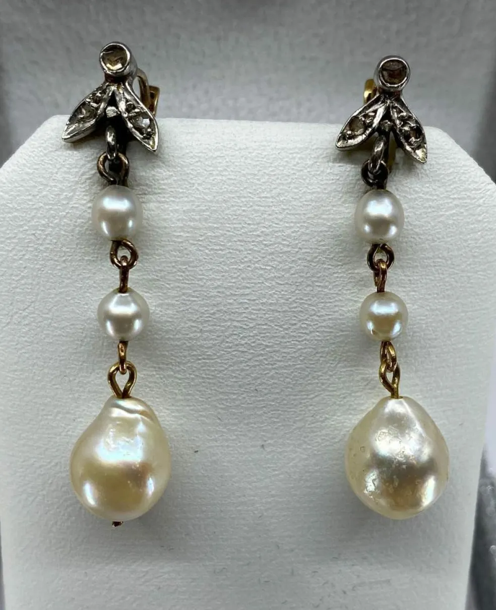 Boucles d’oreilles or perles diamants vers 1900