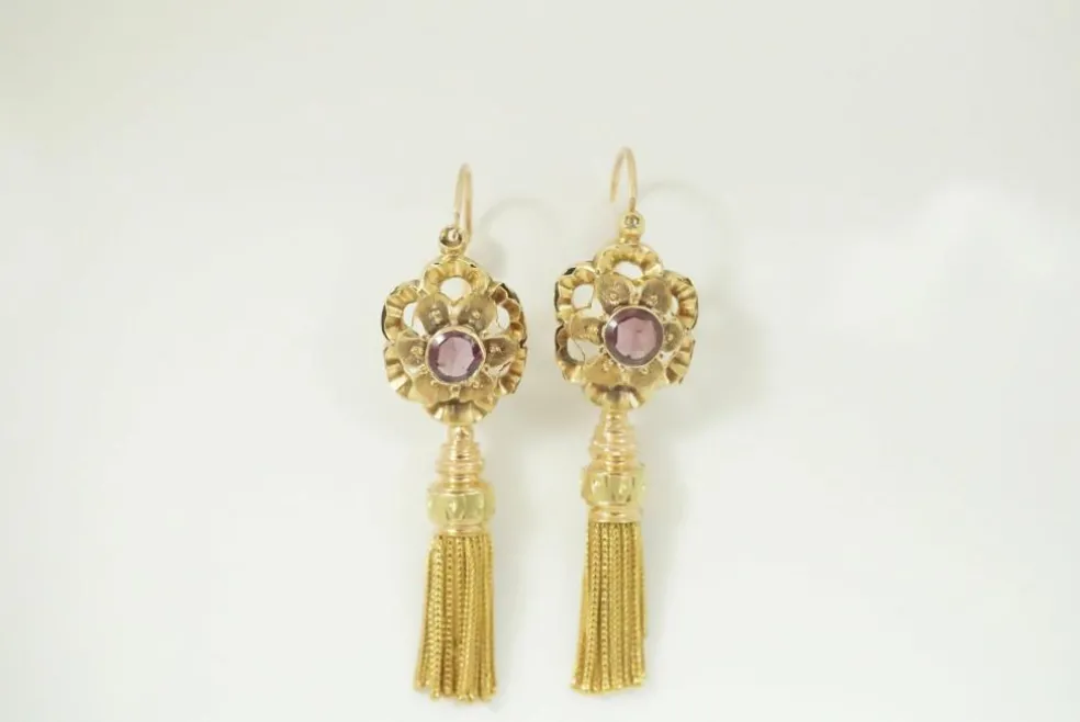 Boucles d'oreilles pendantes or et grenats Napoléon III