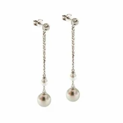 Boucles d'oreilles pendantes en perles et diamants