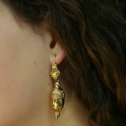 Boucles d'oreilles pendantes en or
