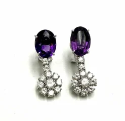 Boucles d'oreilles pendantes améthystes et diamants taille brillant