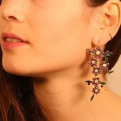 Boucles d'oreilles pendantes, diamants, perles, rubis