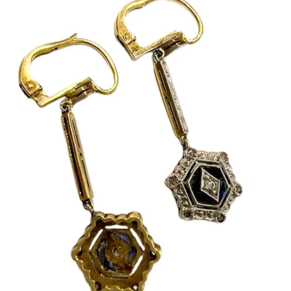 Boucles d'oreilles pendantes anciennes en or jaune 18 carats avec diamant et saphir
