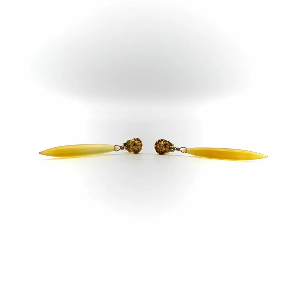 Boucles d'oreilles pendantes torpilles en calcédoine de style néo-étrusque en or 18 carats