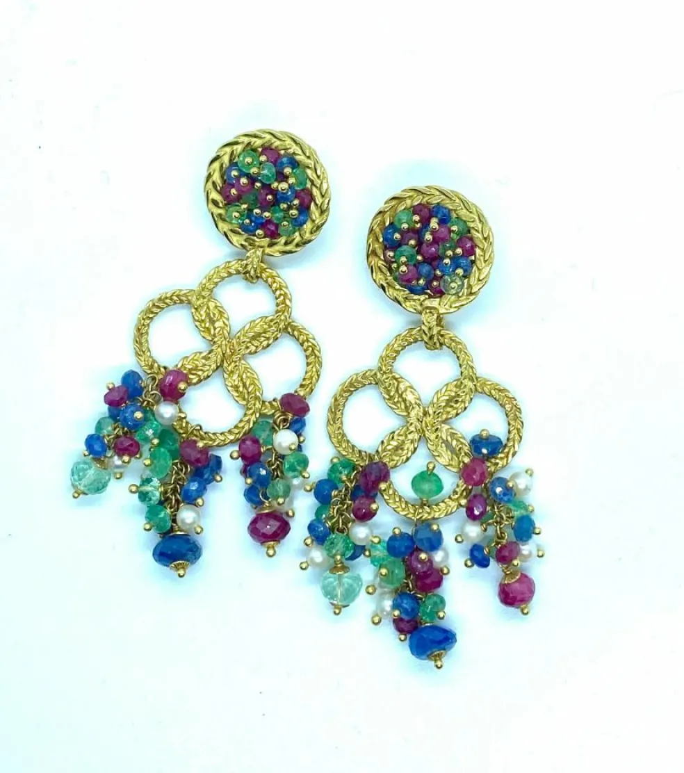 Boucles d'oreilles pendantes Rubis Saphirs Emeraudes Perles
