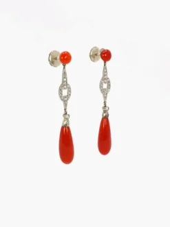 Boucles d'oreilles pendantes Art Deco corail rouge diamants taille rose