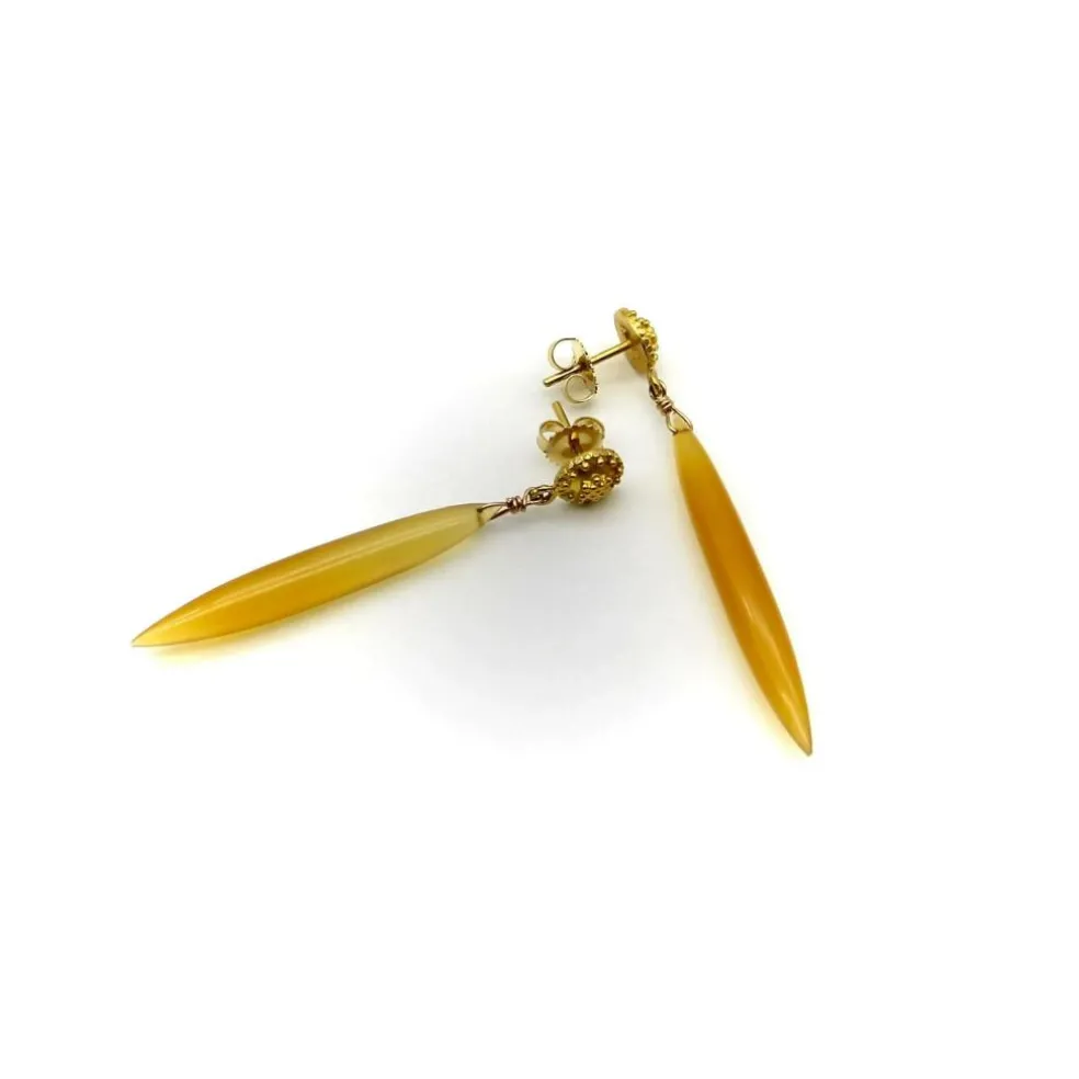 Boucles d'oreilles pendantes torpilles en calcédoine de style néo-étrusque en or 18 carats
