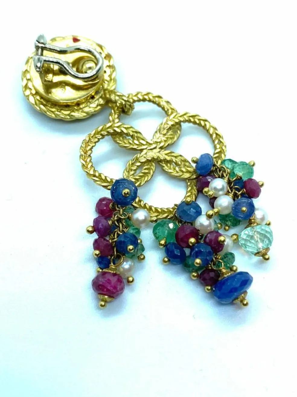 Boucles d'oreilles pendantes Rubis Saphirs Emeraudes Perles