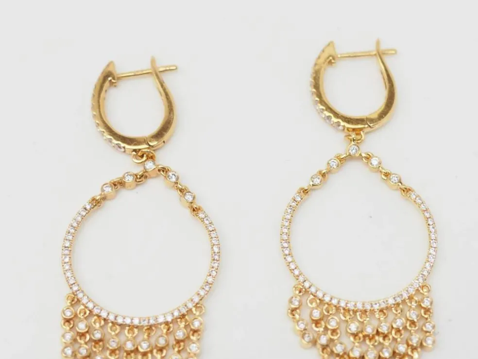 Boucles d'oreilles pendantes à pampilles en or jaune et diamants