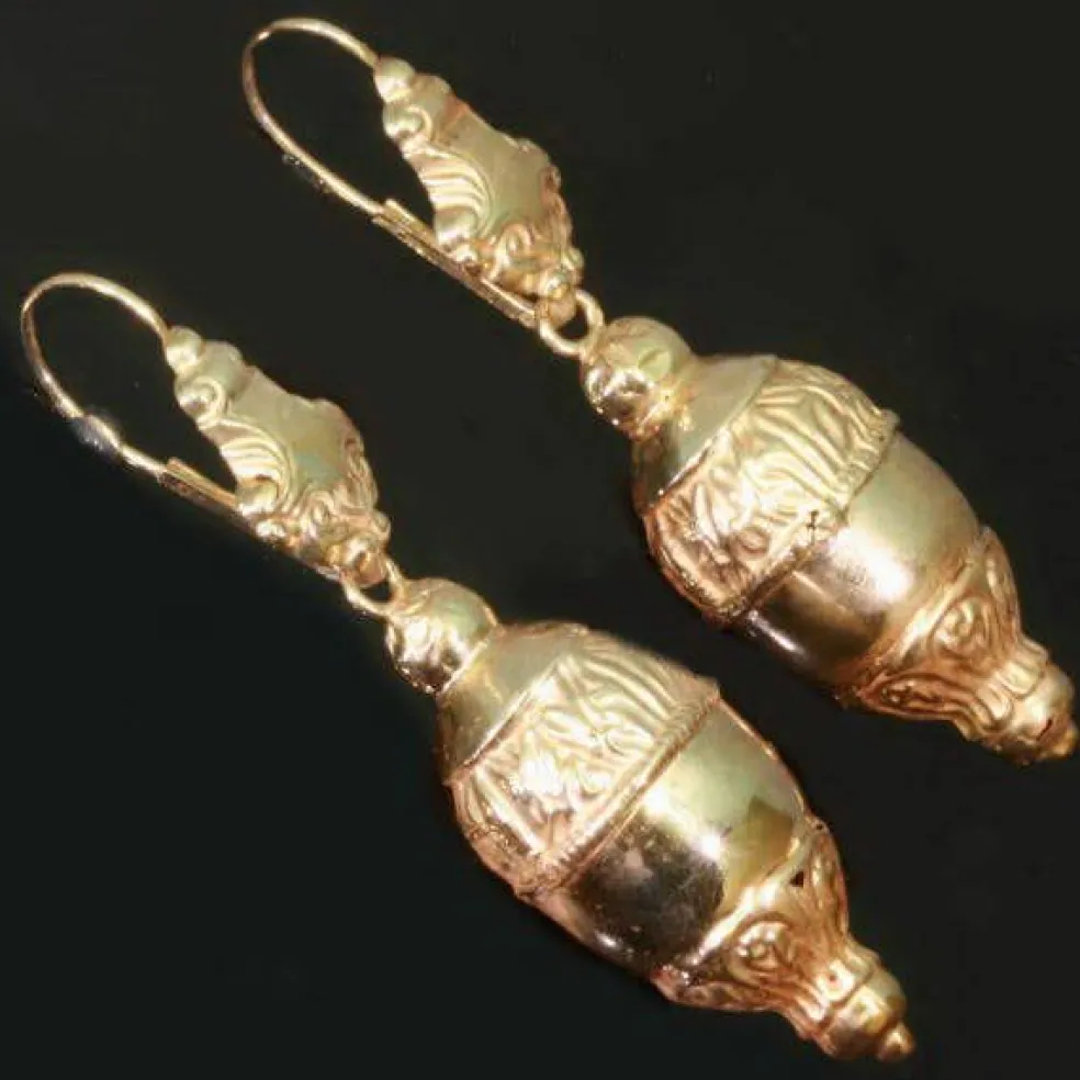 Boucles d'oreilles pendantes en or