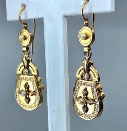 Boucles d’oreilles perles fines Napoléon III