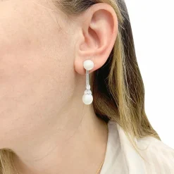 Boucles d'oreilles perles, diamants, platine, or blanc.