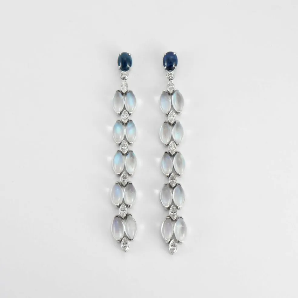 Boucles d'oreilles Pierre de lune Diamants et Saphirs