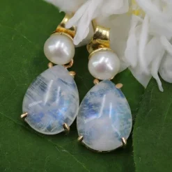 Boucles d'oreilles pierres de lune et perles de culture
