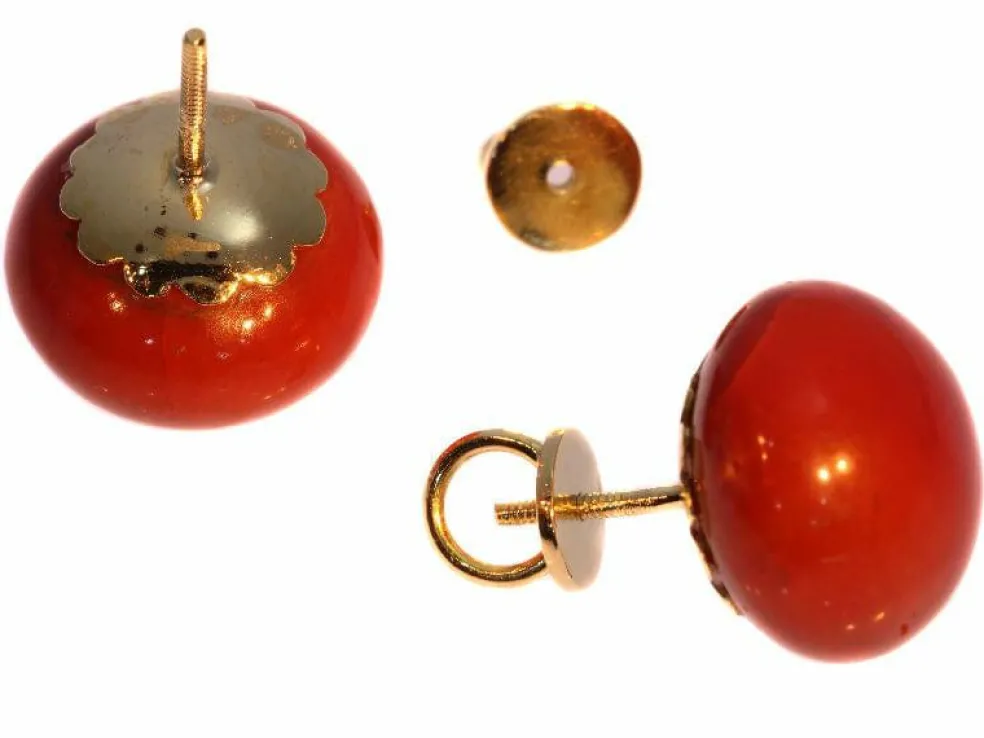 Boucles d'oreilles puces corail doré