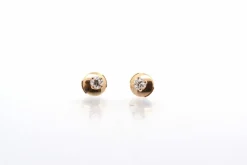 Boucles d’oreilles puces diamant en or jaune 18k