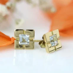 Boucles d'oreilles puces or jaune aigue-marine carrée