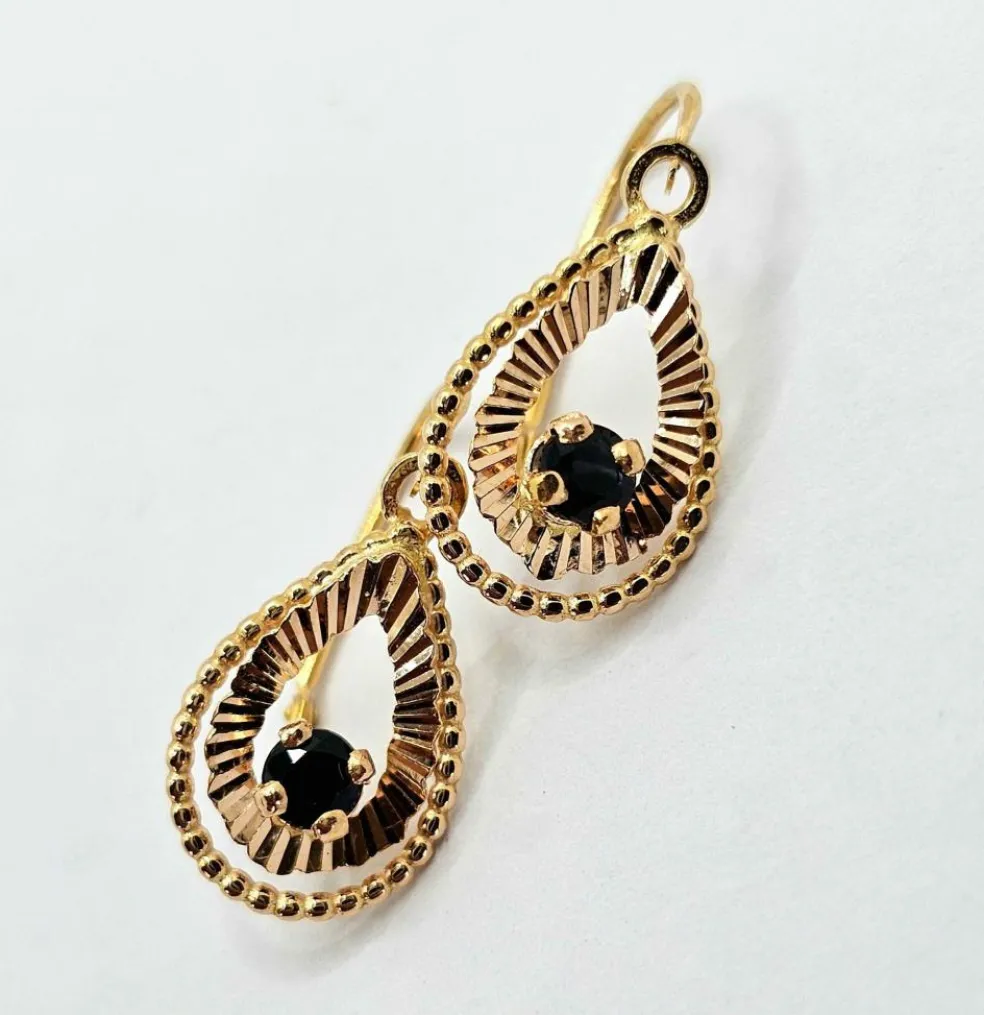 Boucles d'oreilles saphirs or rose