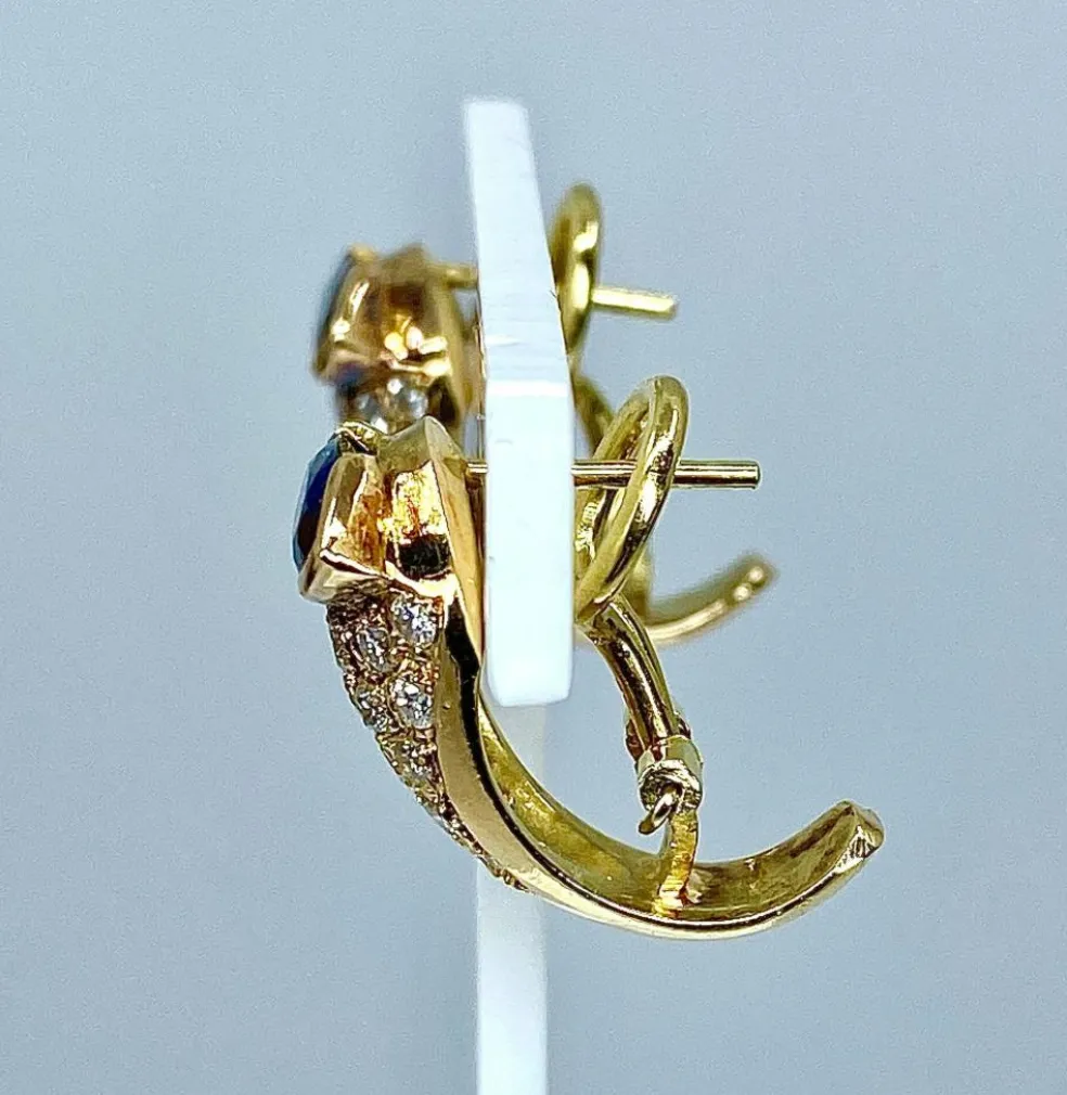 Boucles d’oreilles Saphirs navettes Diamants