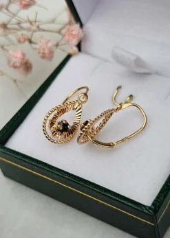Boucles d'oreilles saphirs or rose