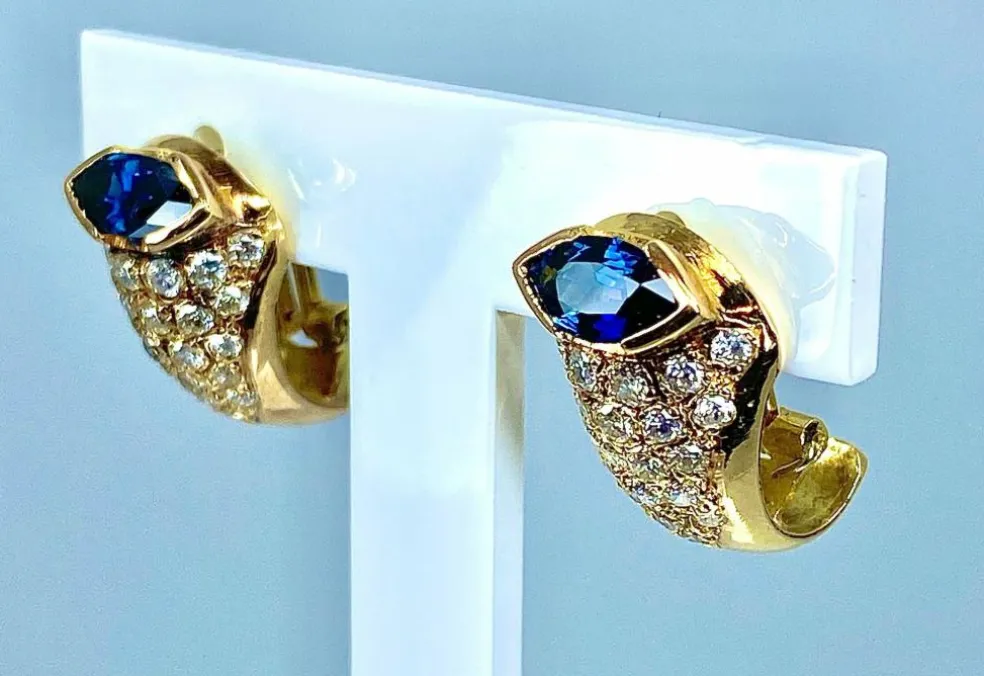 Boucles d’oreilles Saphirs navettes Diamants