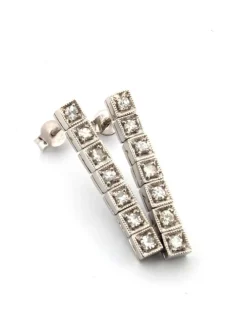 Boucles d'oreilles tennis en platine avec diamants