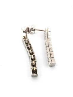 Boucles d'oreilles tennis en platine avec diamants