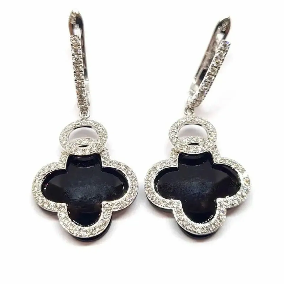 Boucles d'oreilles trèfle onyx diamants or blanc