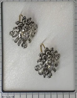 Boucles d'oreilles victoriennes diamants taille rose