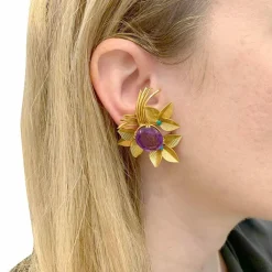 Boucles d'oreilles vintages, or jaune, améthystes, turquoises.