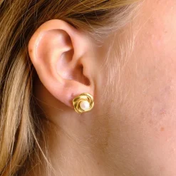 Boucles d'oreilles vintage, or jaune et perles