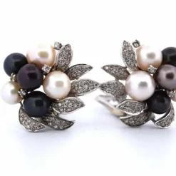 BOUCLES D'OREILLES VINTAGE en or blanc avec perles