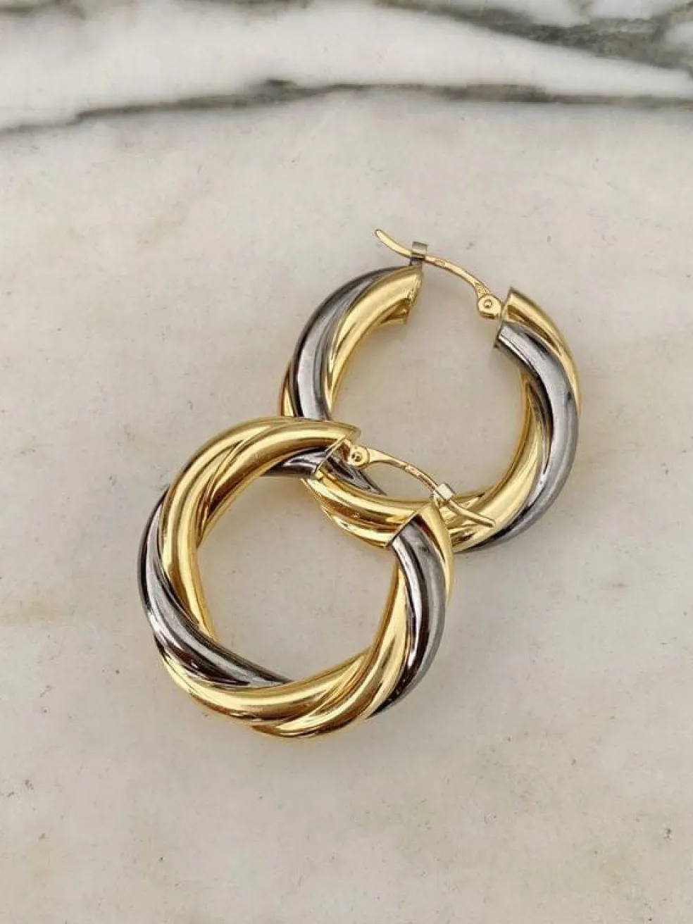 Boucles d'oreilles vintage créoles torsadées en or jaune