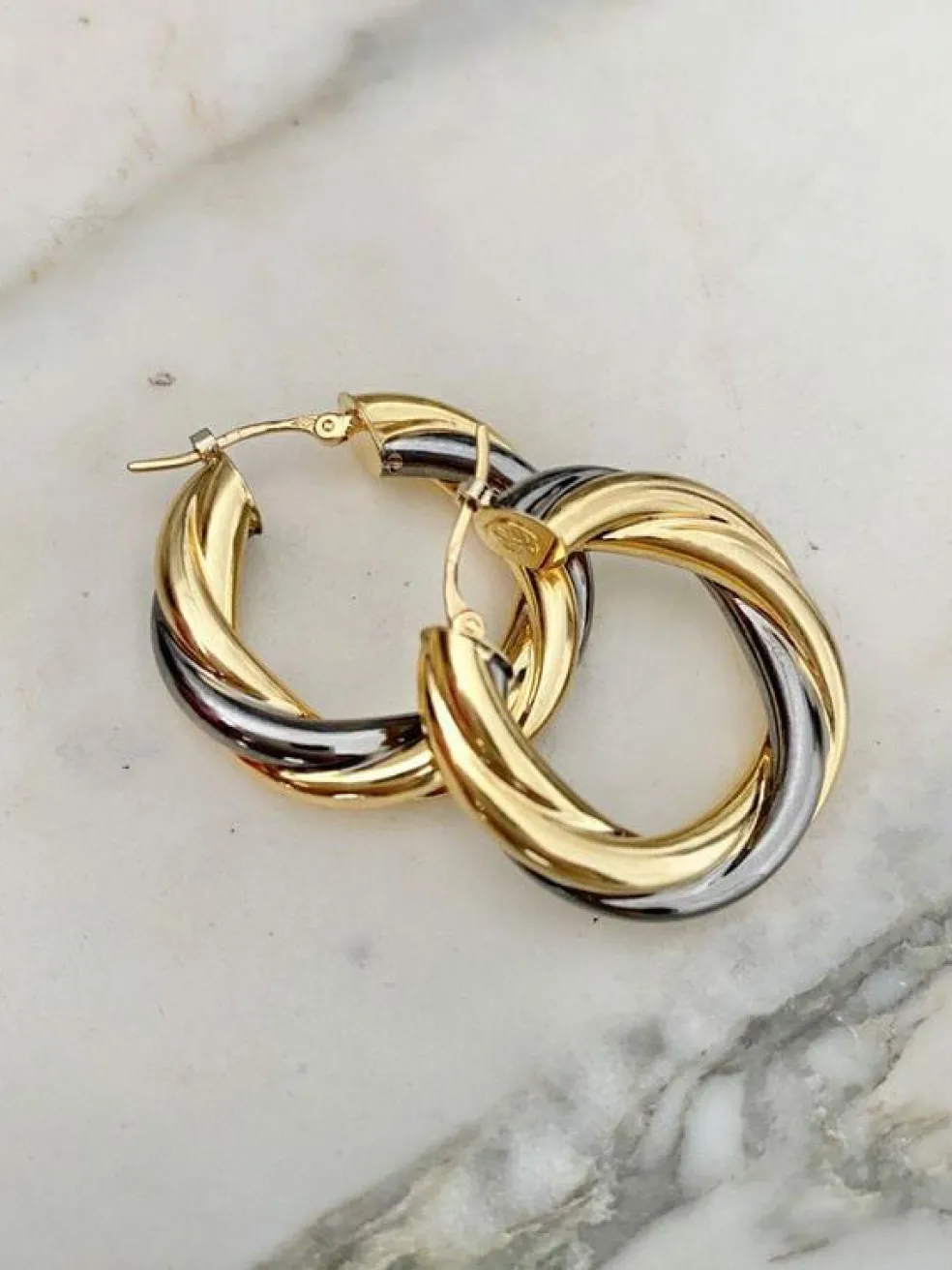 Boucles d'oreilles vintage créoles torsadées en or jaune