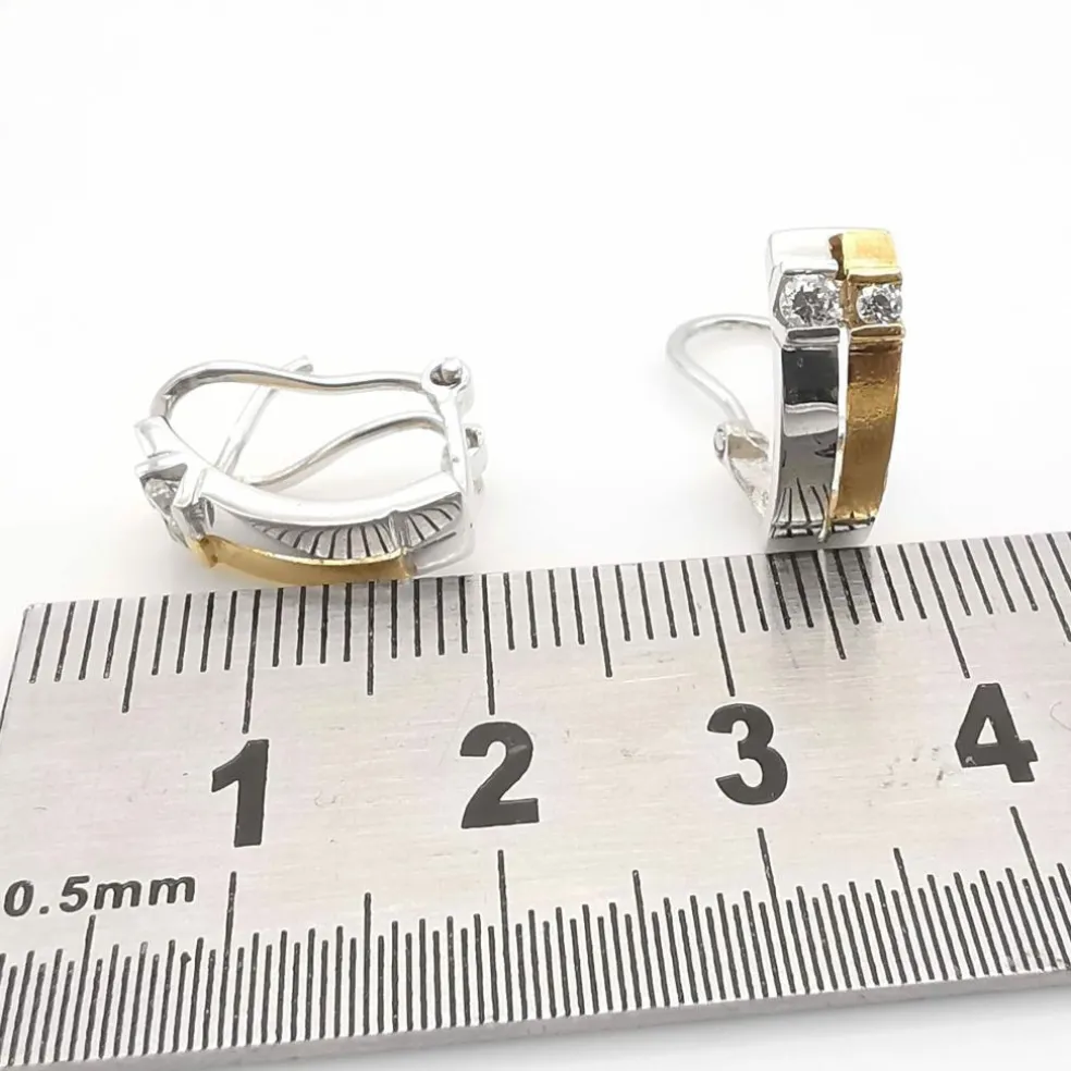 Boucles or jaune et diamants