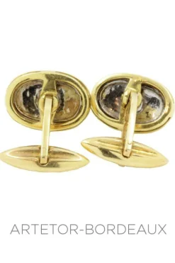 Boutons de manchette