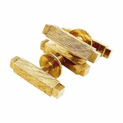 Boutons de manchette en or jaune.