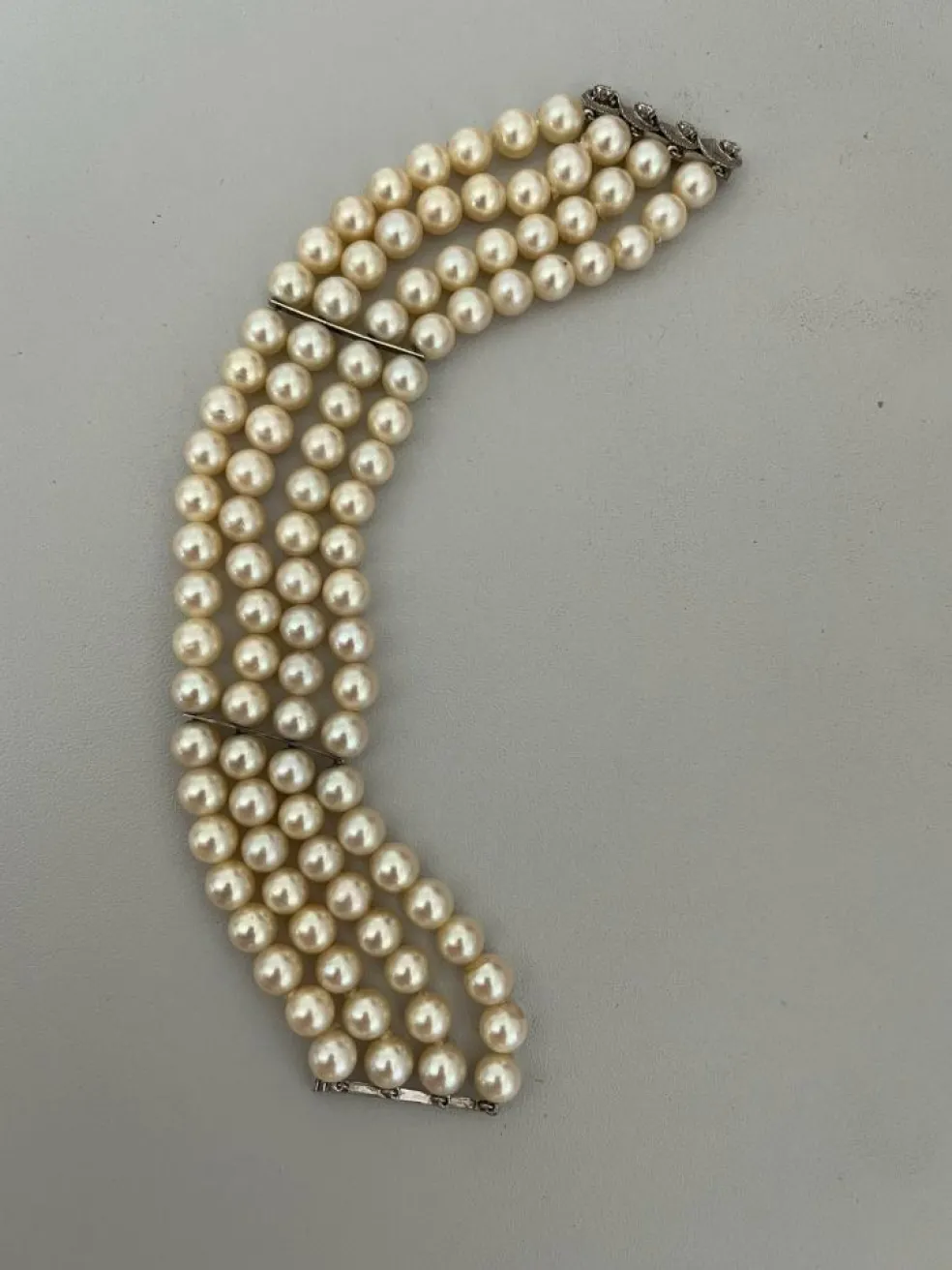 Bracelet 3 Rangs Perles Fermoir Or Gris Diamants