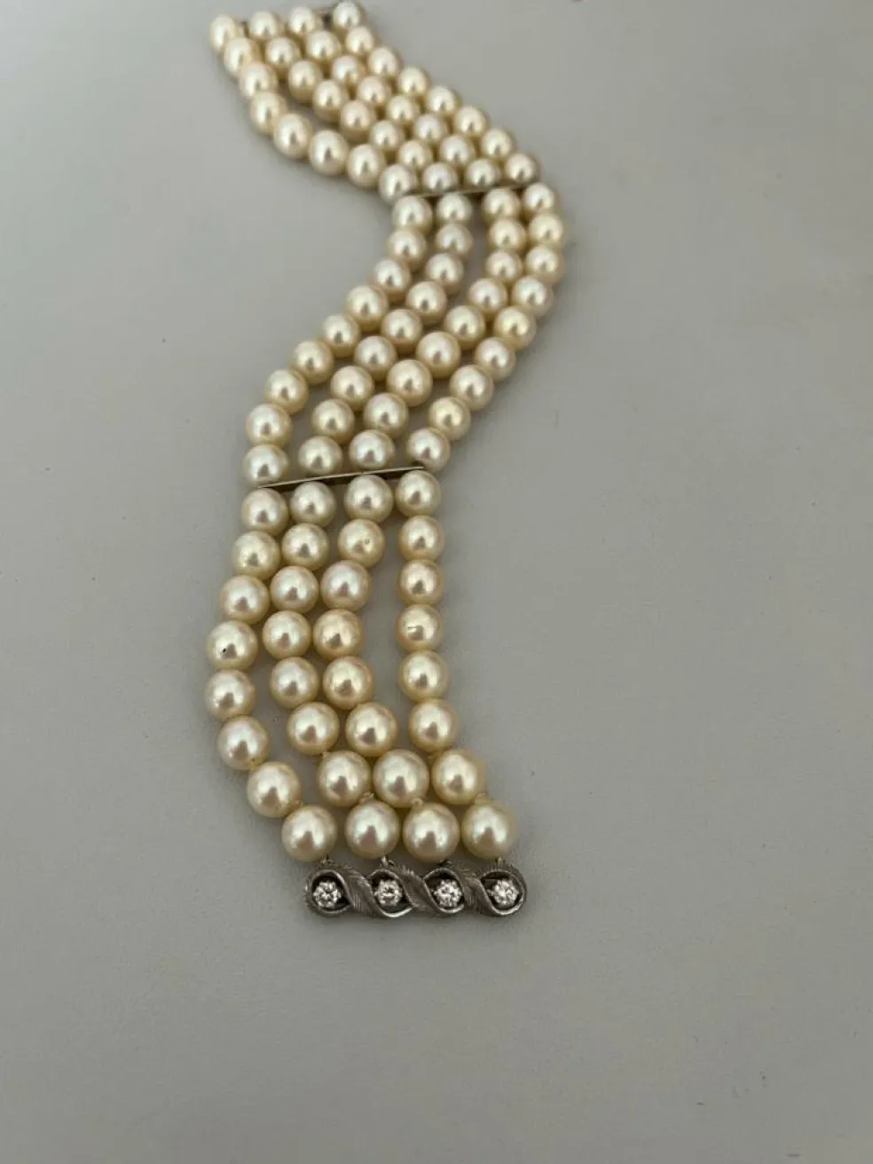 Bracelet 3 Rangs Perles Fermoir Or Gris Diamants