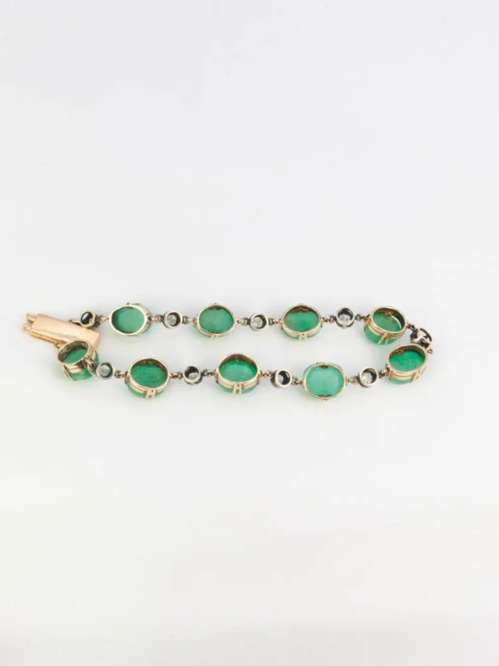 Bracelet ancien cabochons d'émeraudes or jaune diamants