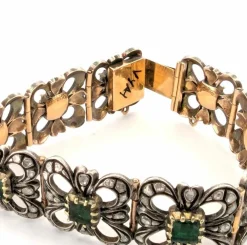 Bracelet ancien en or jaune et argent avec émeraudes et diamants