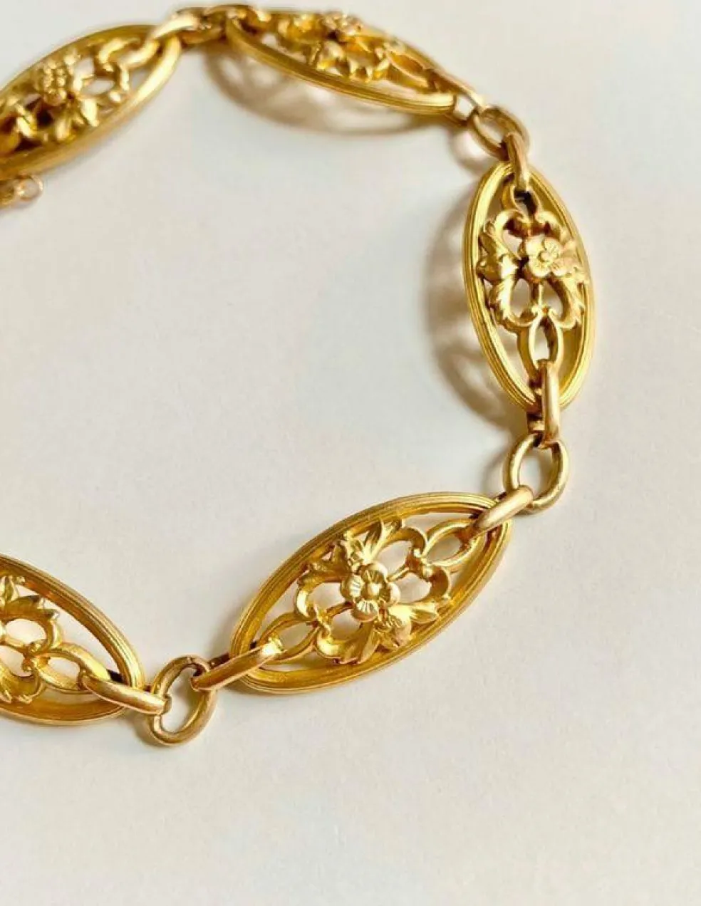 Bracelet ancien en or jaune 18k