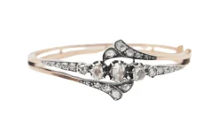 Bracelet ancien en or rose et argent serti de diamants