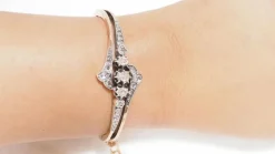 Bracelet ancien en or rose et argent serti de diamants
