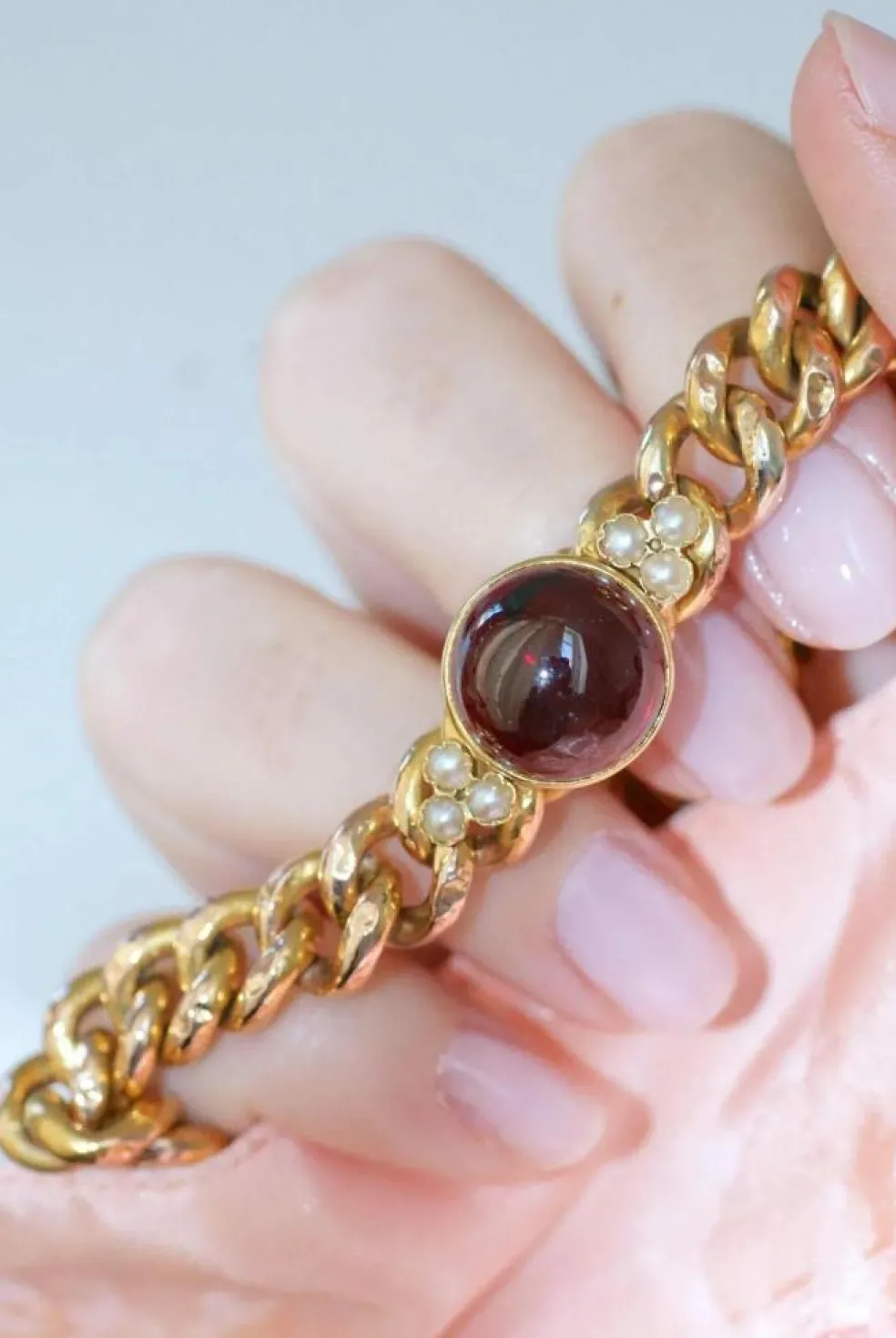 Bracelet Ancien or jaune et grenat