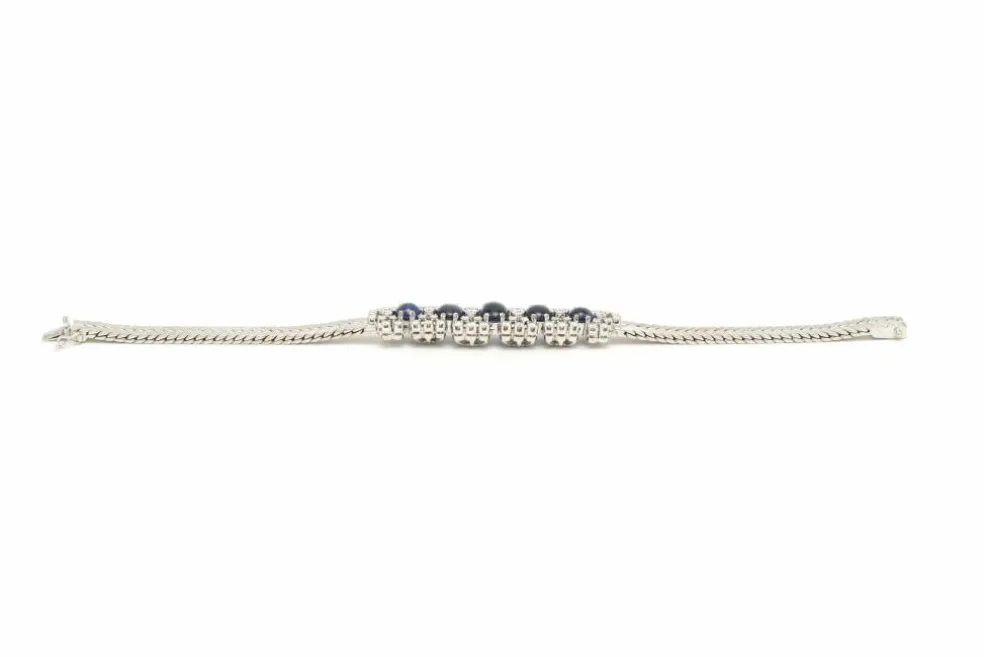 Bracelet Années 70 en or blanc 18 carats, saphirs et diamants