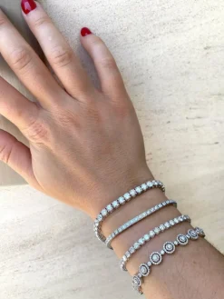 Bracelet de tennis 11,44 carats certifié GIA